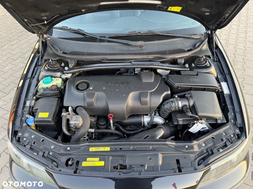 Volvo V70 2.4 D Momentum - 9
