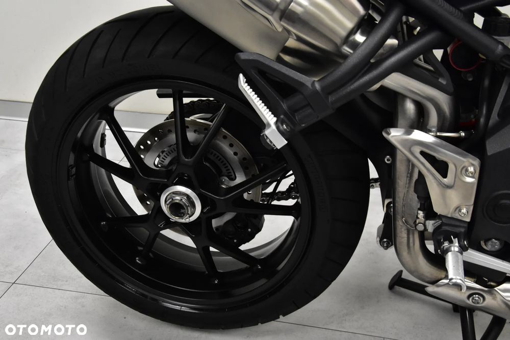 Triumph Speed Triple - 31