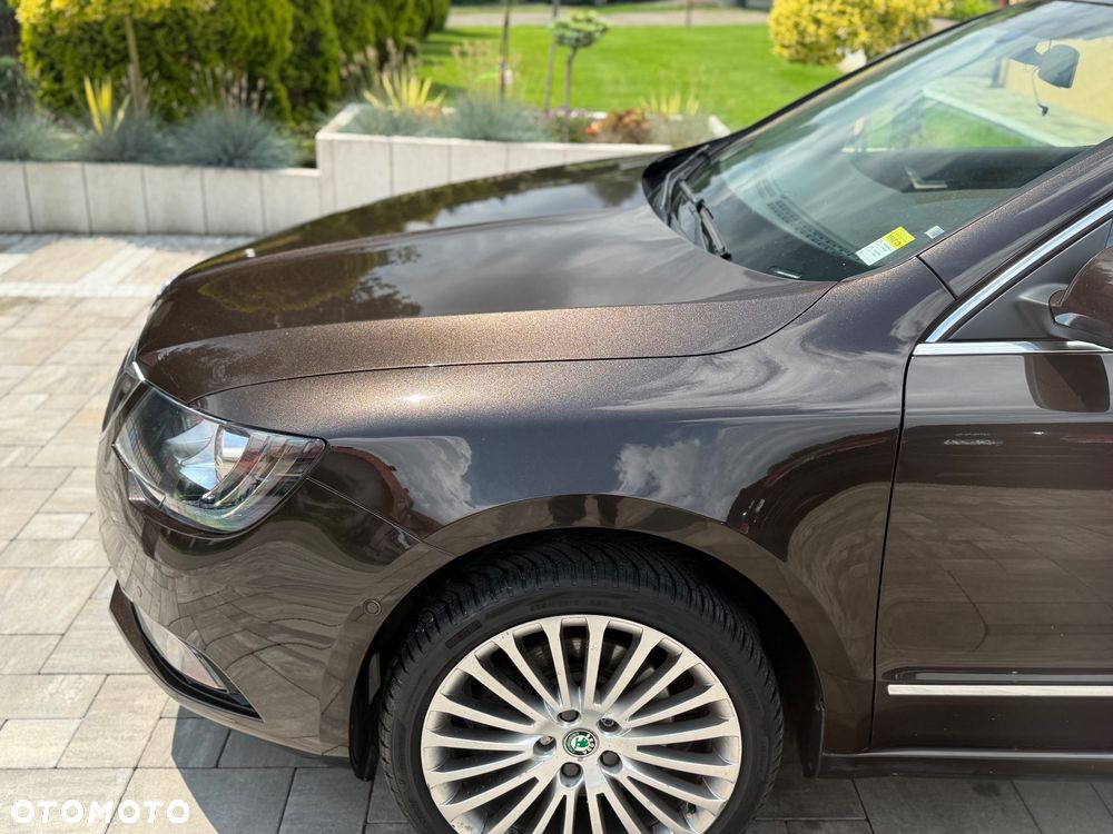 Skoda Superb 2.0 TDI 4x4 L&K DSG - 27