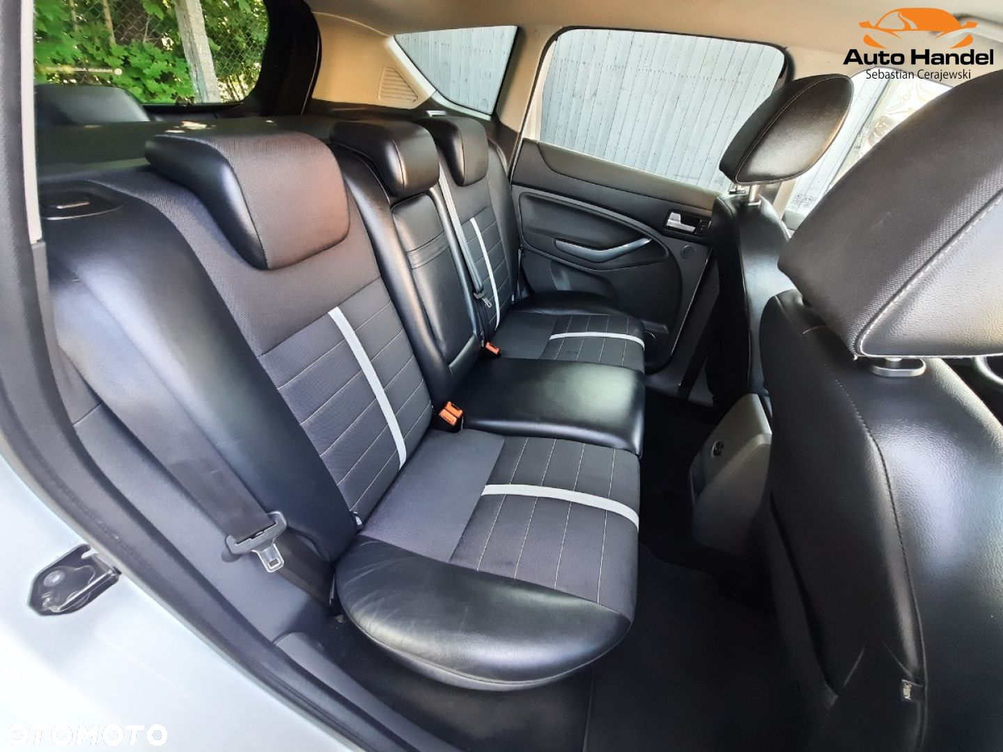 Ford Kuga 2.0 TDCi 4x4 Titanium - 36