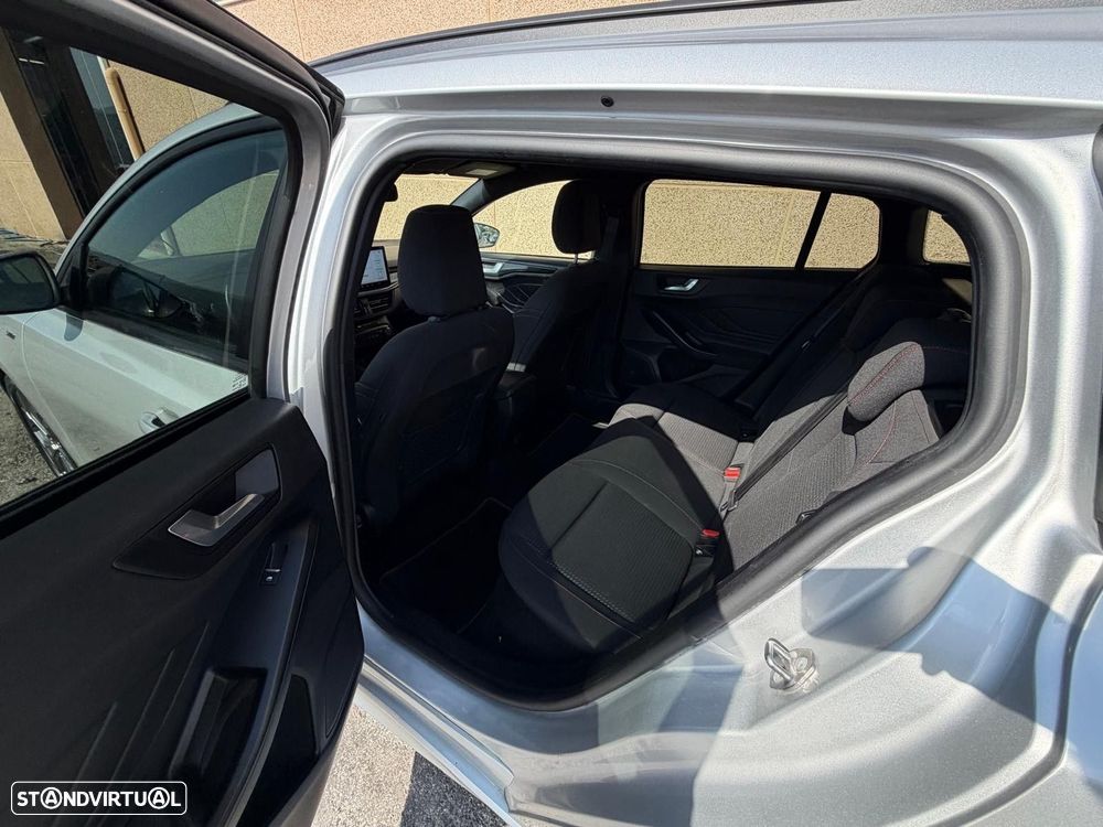 Ford Focus SW 1.0 EcoBoost MHEV ST-Line X - 9