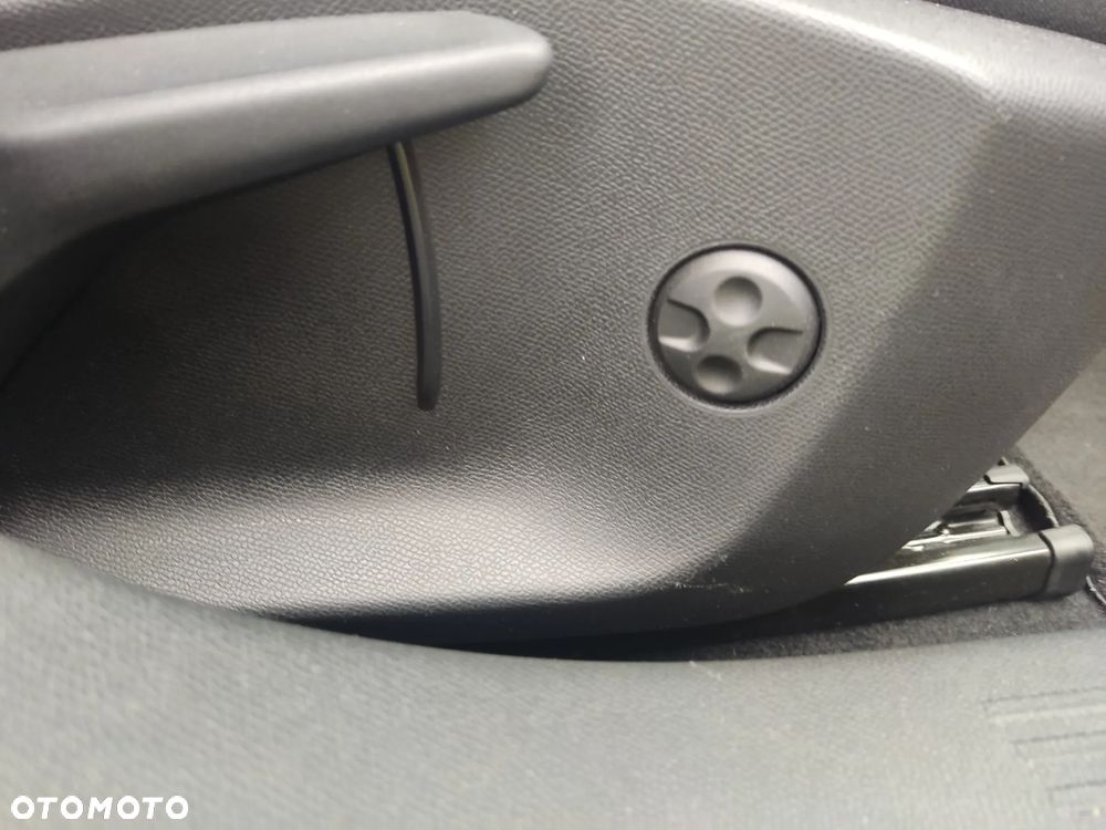 Peugeot 308 PureTech 130 EAT8 Allure - 9