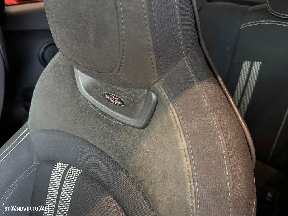 MINI 3 Portas Cooper Auto - 13