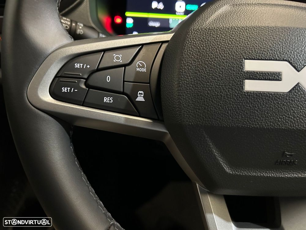 Dacia Bigster 1.8 Hybrid Journey - 33