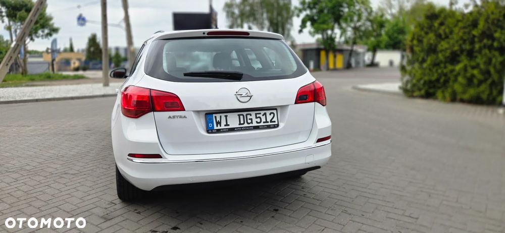 Opel Astra 1.6 Color Edition - 13