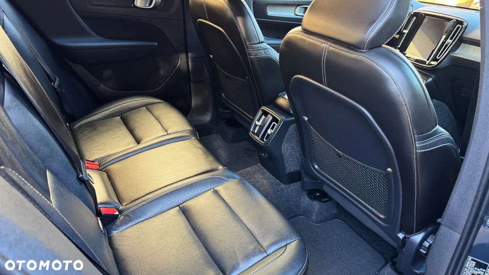 Volvo XC 40 D4 AWD Inscription - 24