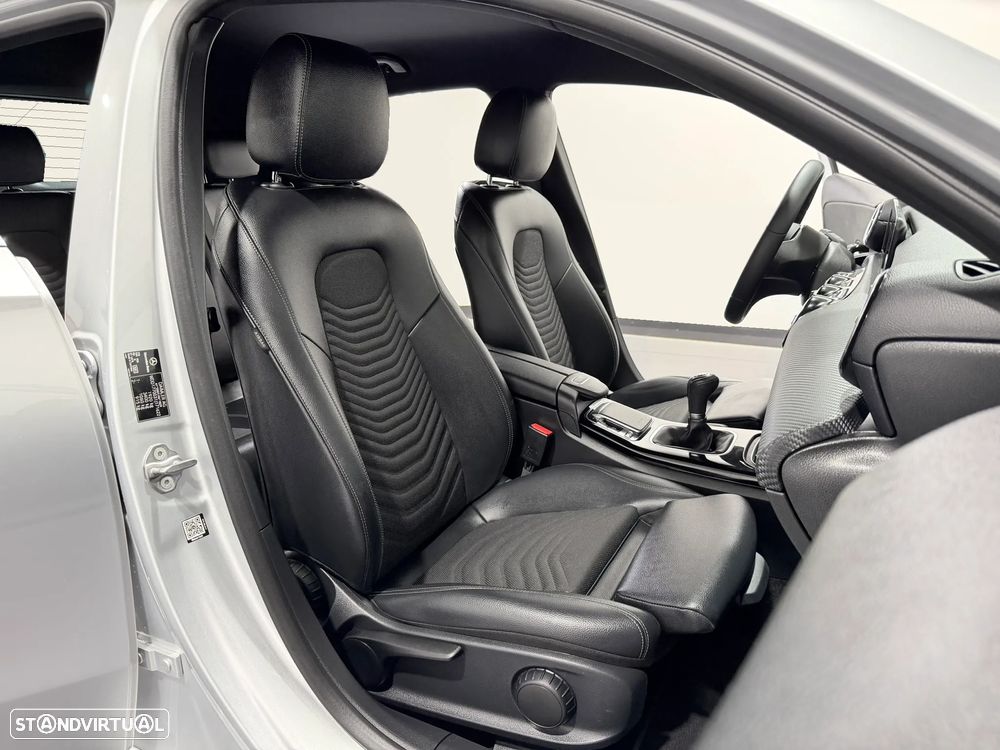 Mercedes-Benz A 180 d Progressive - 33