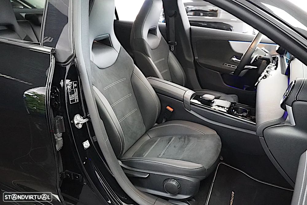 Mercedes-Benz CLA 250 e AMG Line - 13
