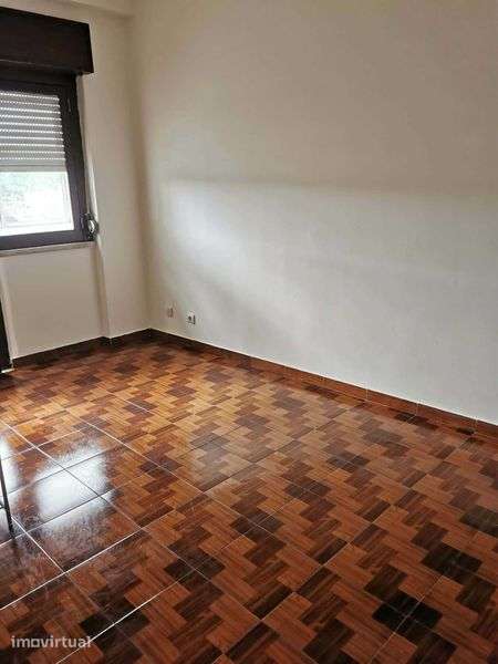Arrendo T2 em Odivelas - Grande imagem: 2/5