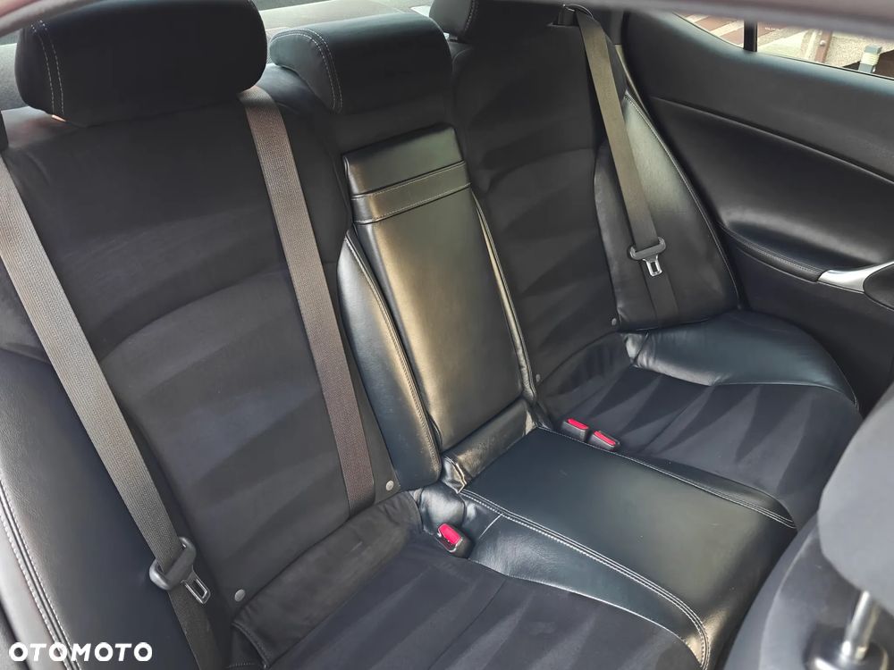 Lexus IS 250 F Sport - 35
