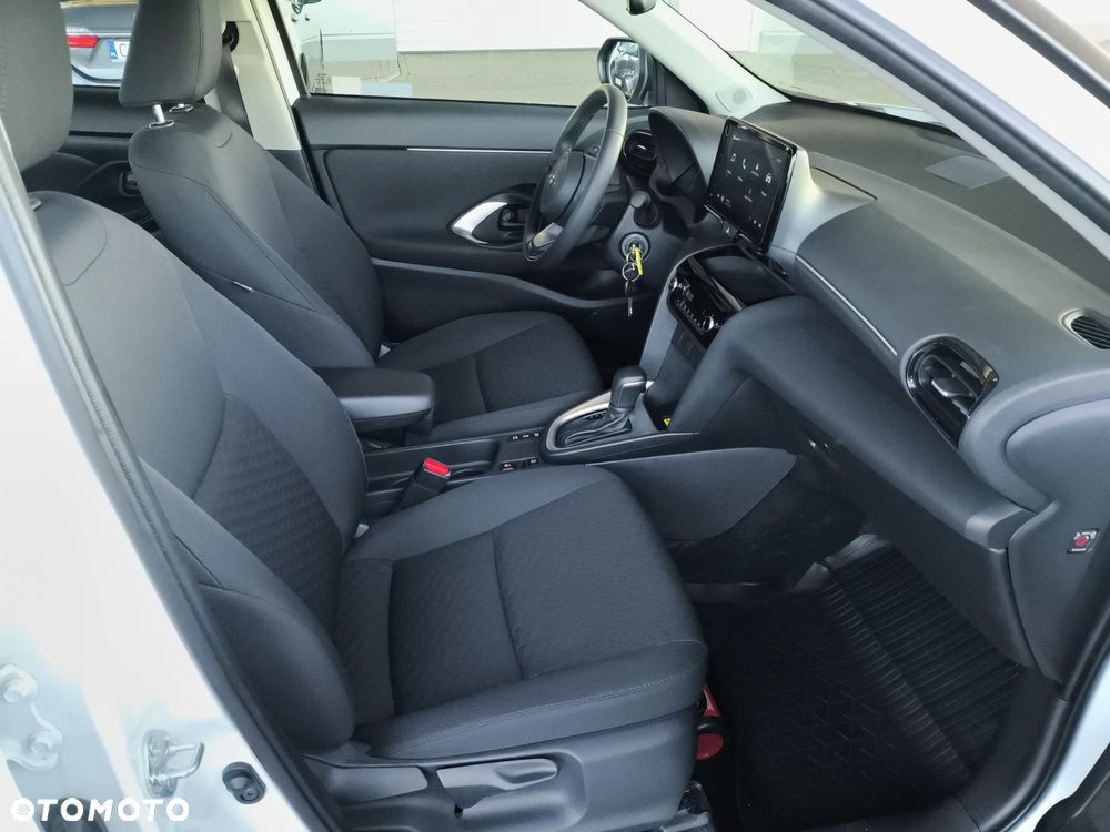 Toyota Yaris Cross Hybrid 1.5 Comfort - 23