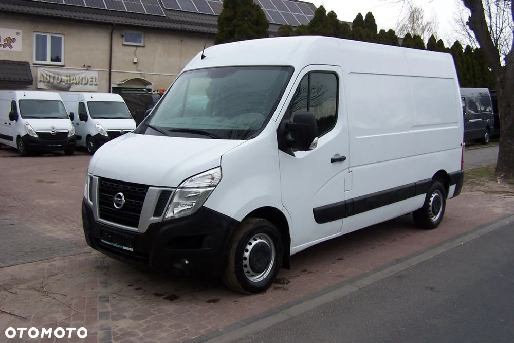 Nissan nv 400 - 2