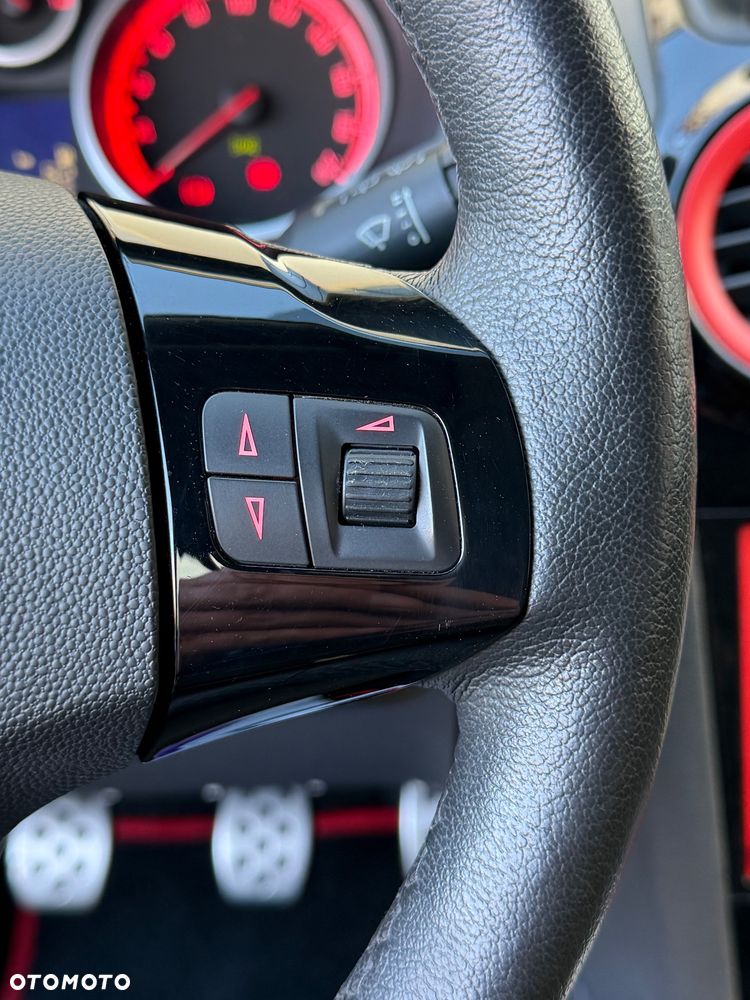 Opel Corsa 1.2 16V Cosmo - 13