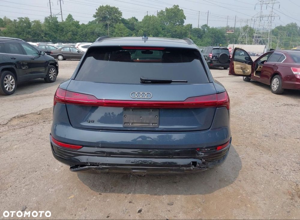 Audi Q8 e-tron - 7