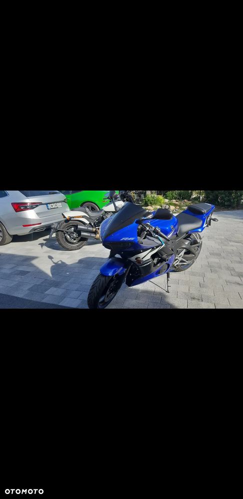 Yamaha R6 - 3
