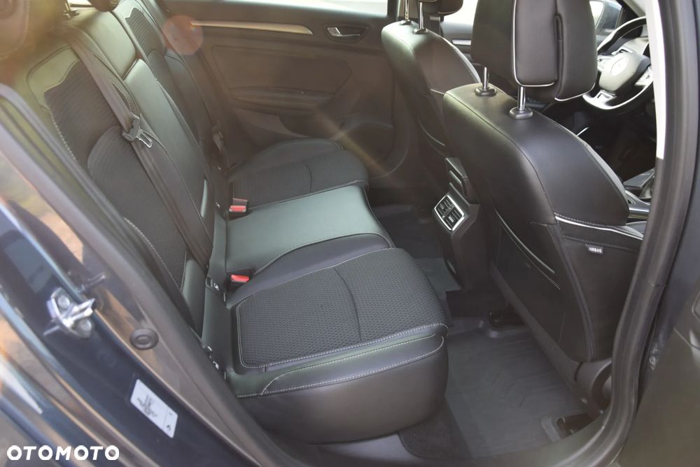 Renault Megane 1.6 dCi Energy Bose - 17