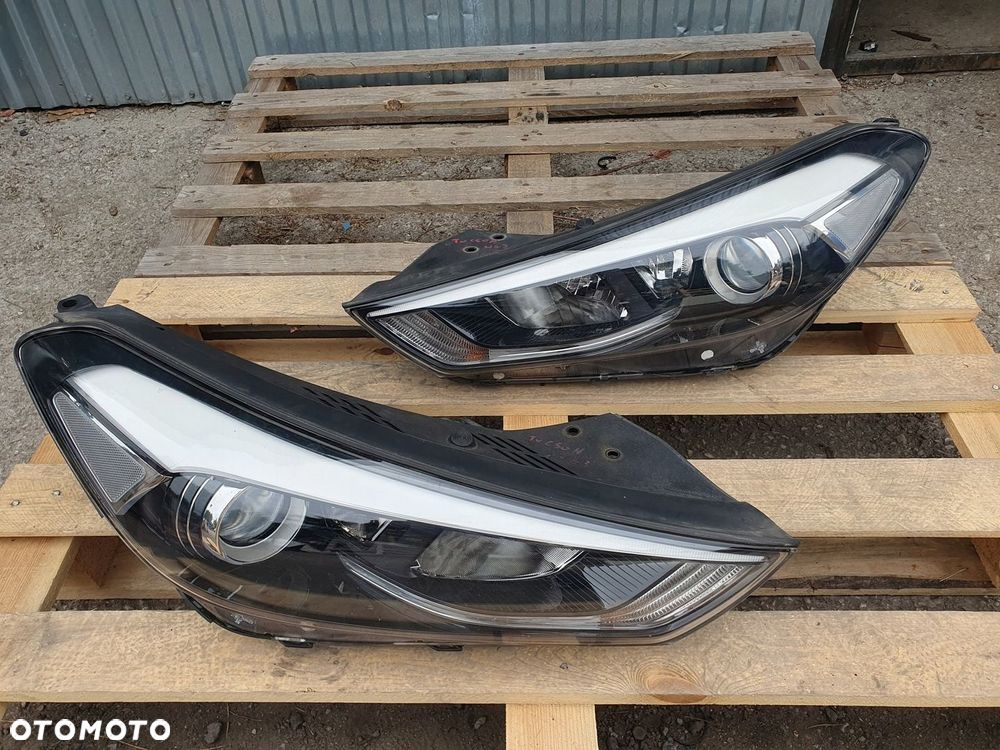 HYUNDAI TUCSON III LAMPA PRAWA REFLEKTOR 92102-D7110 EUROPA SOCZEWKA - 2