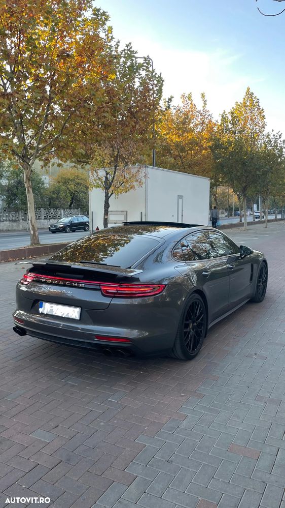 Porsche Panamera Turbo Executive - 3