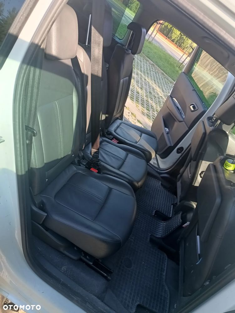 Peugeot 5008 HDI FAP 165 Automatik Premium - 11
