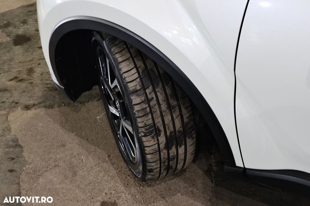 Toyota C-HR Style - 32