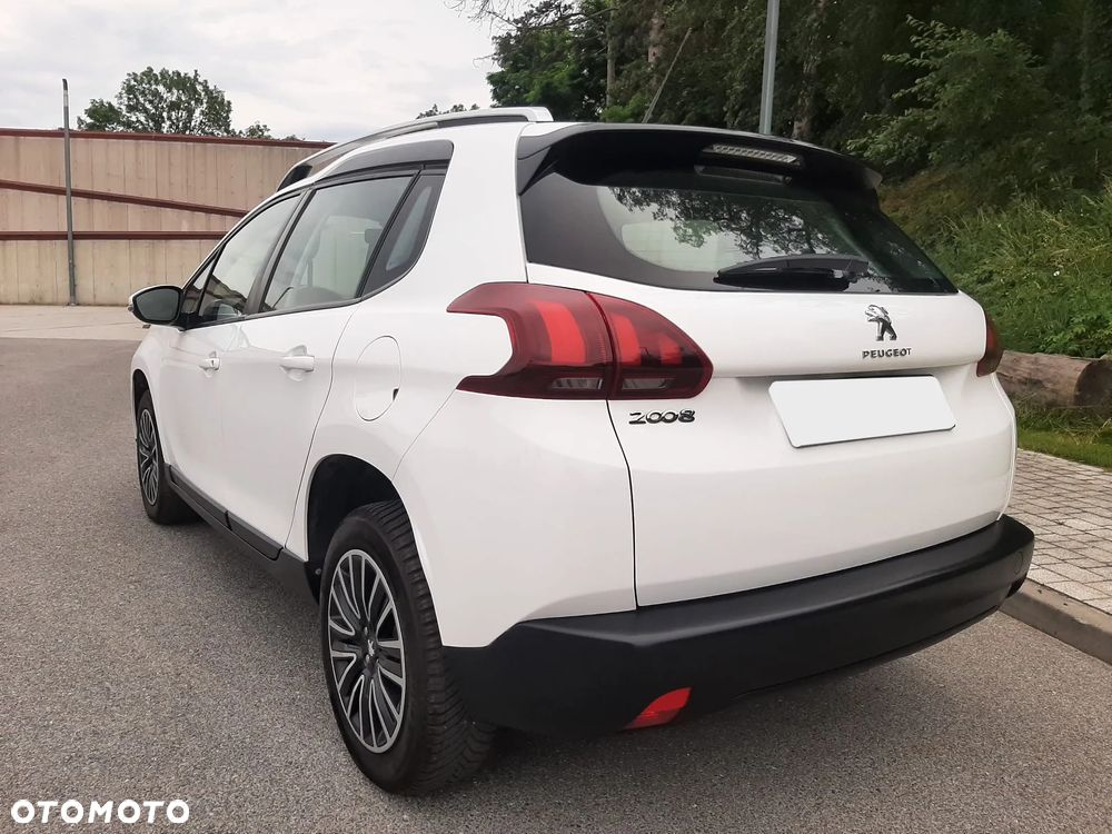 Peugeot 2008 1.5 BlueHDi Active S&S - 9