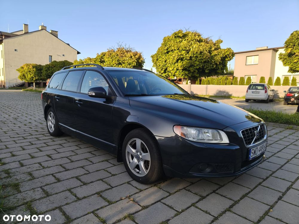 Volvo V70 2.5T Summum - 1