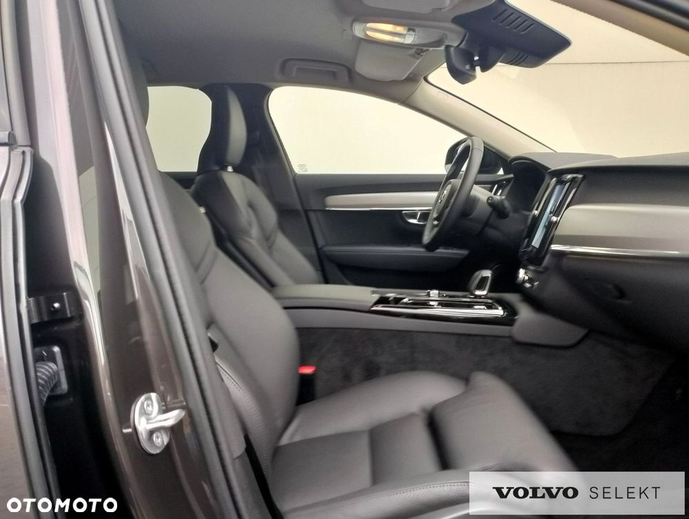 Volvo V90 - 17