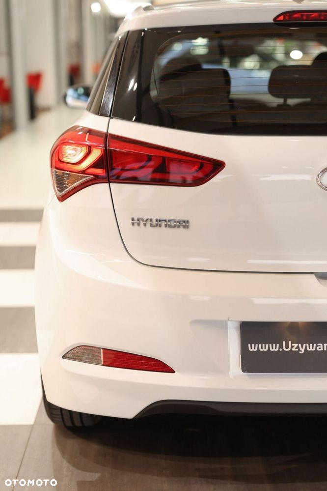Hyundai i20 1.2 Fresh - 16