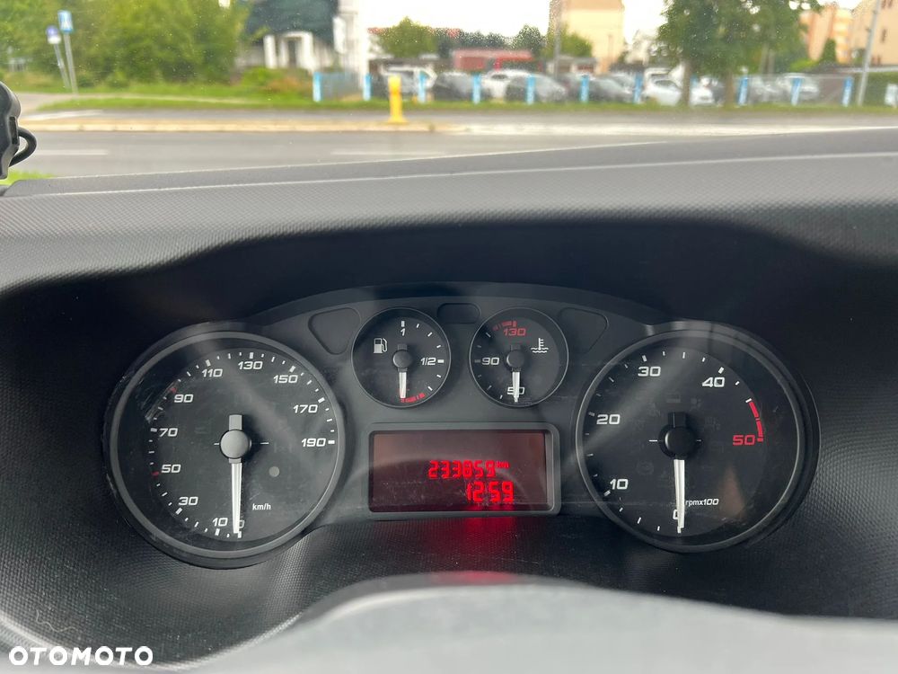 Iveco 35C14 Kontener+Winda - 15