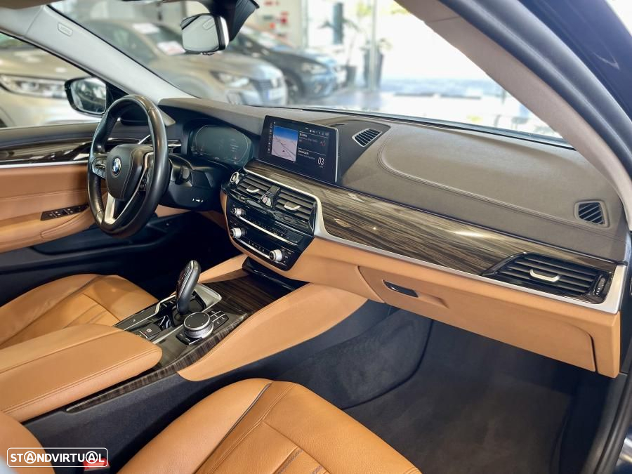 BMW 520 d Line Luxury Auto - 38