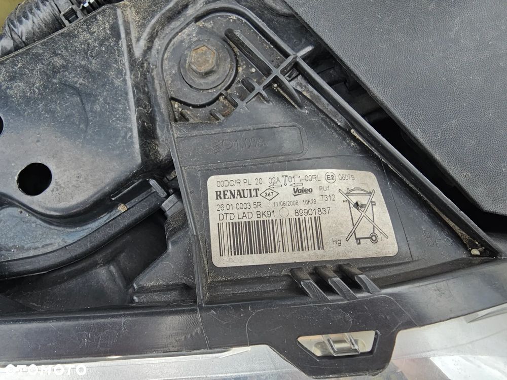 Renault Laguna Grandtour 2.0 dCi Initiale - 22