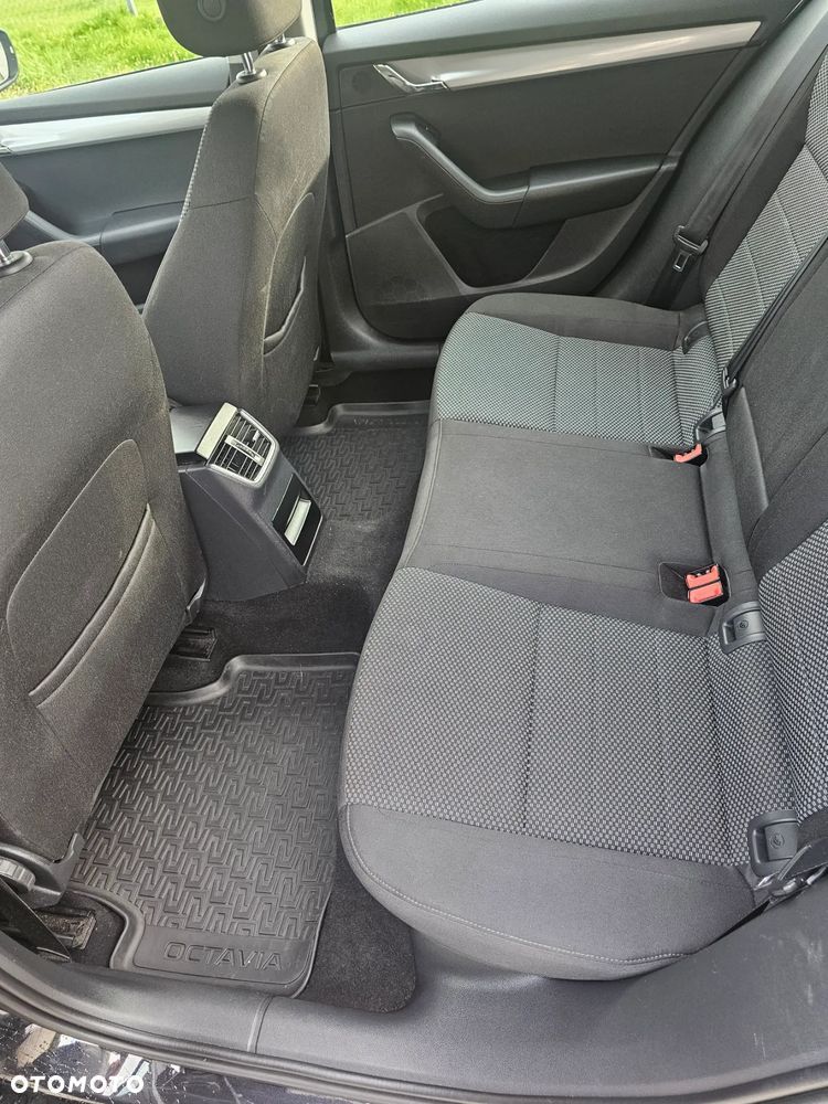 Skoda Octavia 1.6 TDI Active - 5
