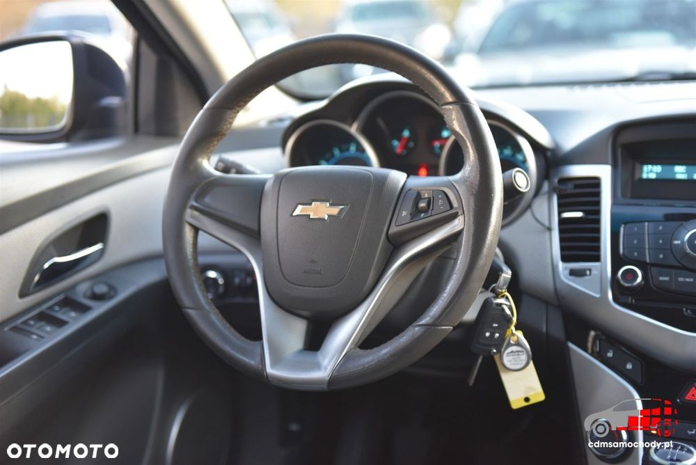 Chevrolet Cruze - 19