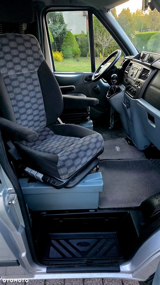Ford Transit - 10