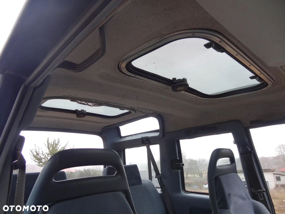 Land Rover Discovery - 5