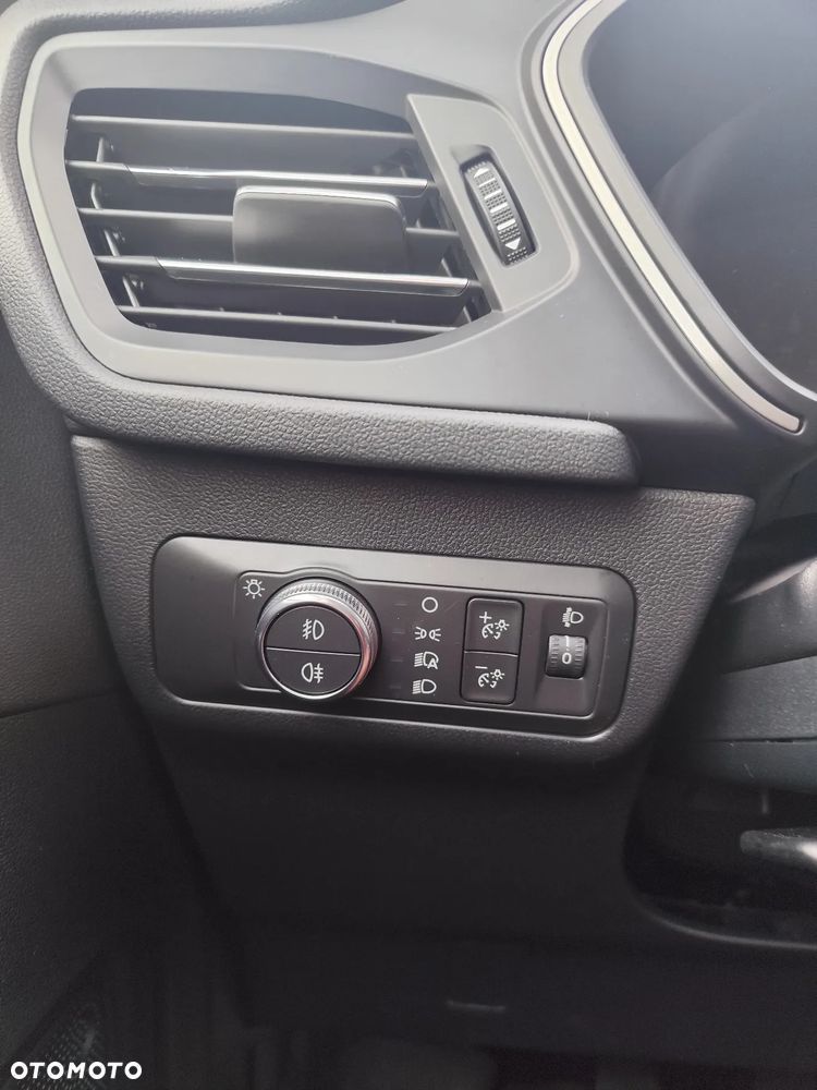 Ford Kuga 1.5 EcoBoost FWD Titanium ASS GPF - 11