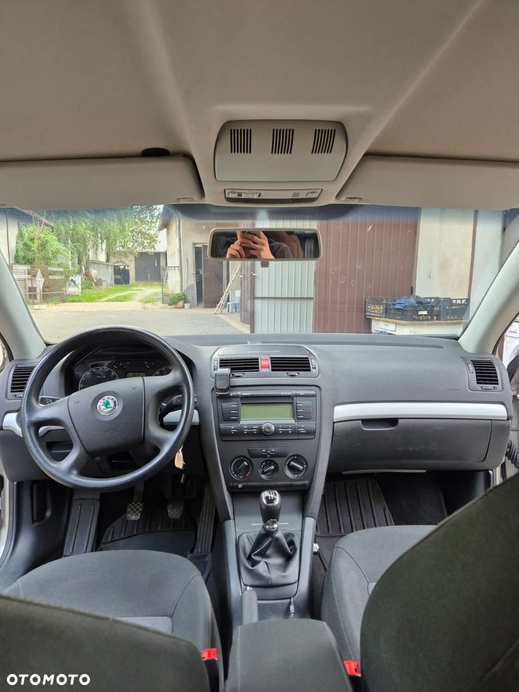 Skoda Octavia 1.9 TDI Ambiente - 9