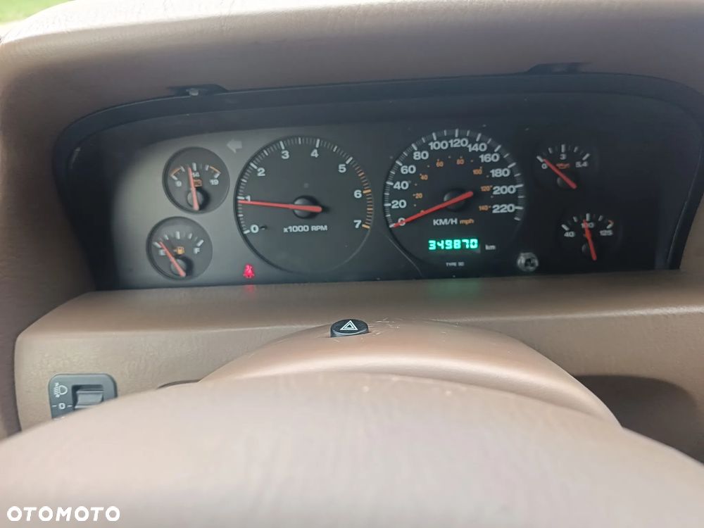 Jeep Grand Cherokee 4.7 Limited - 9