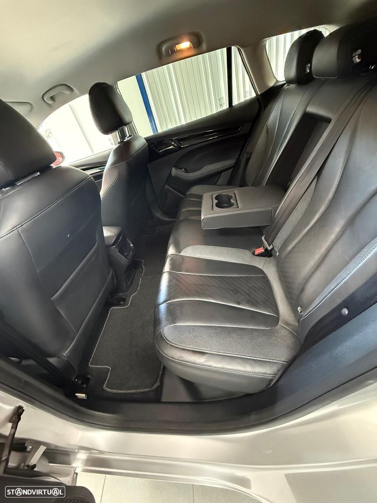 MG MG5 5 Maximal Luxury - 12