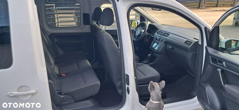 Volkswagen Caddy 2.0 TDI Comfortline DSG - 11