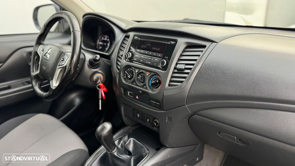 Mitsubishi L-200 Cabine dupla 4X2 - 18