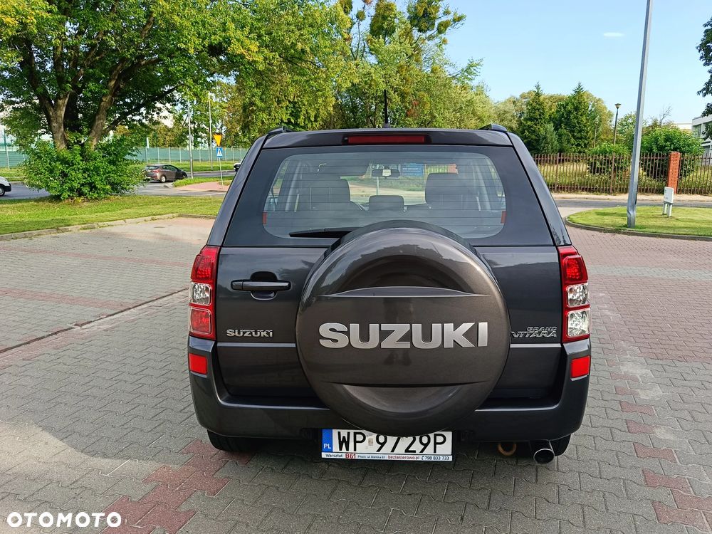 Suzuki Grand Vitara 2.0 - 20