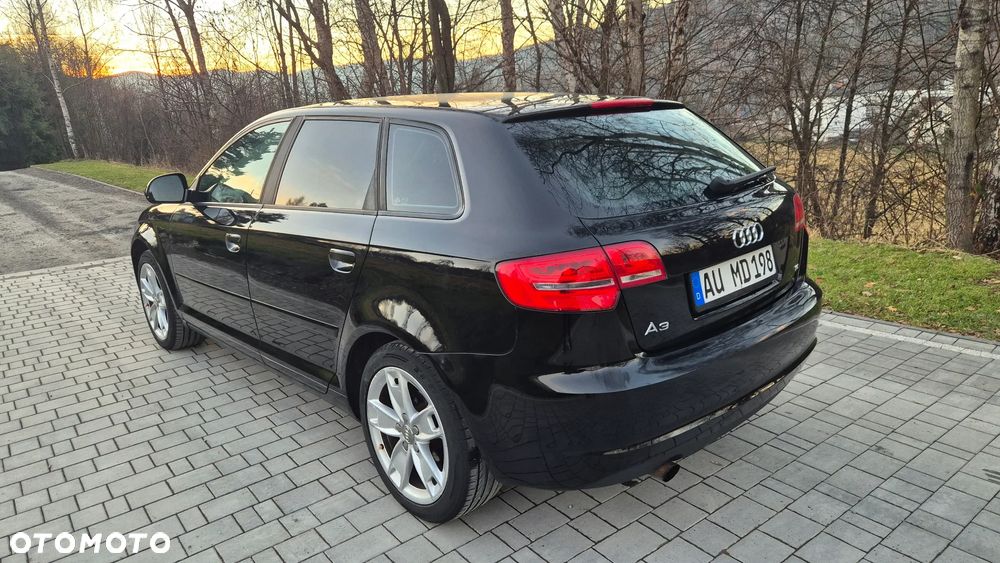 Audi A3 Sportback 1.6 Ambition - 11