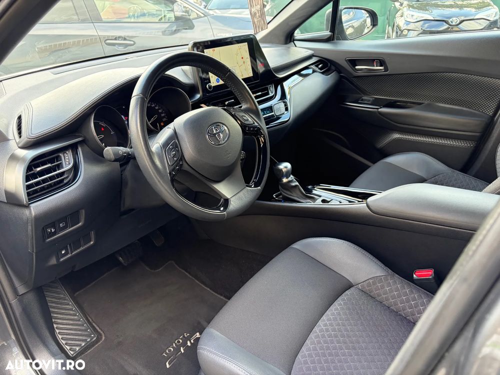 Toyota C-HR Hybrid Business-Edition - 26