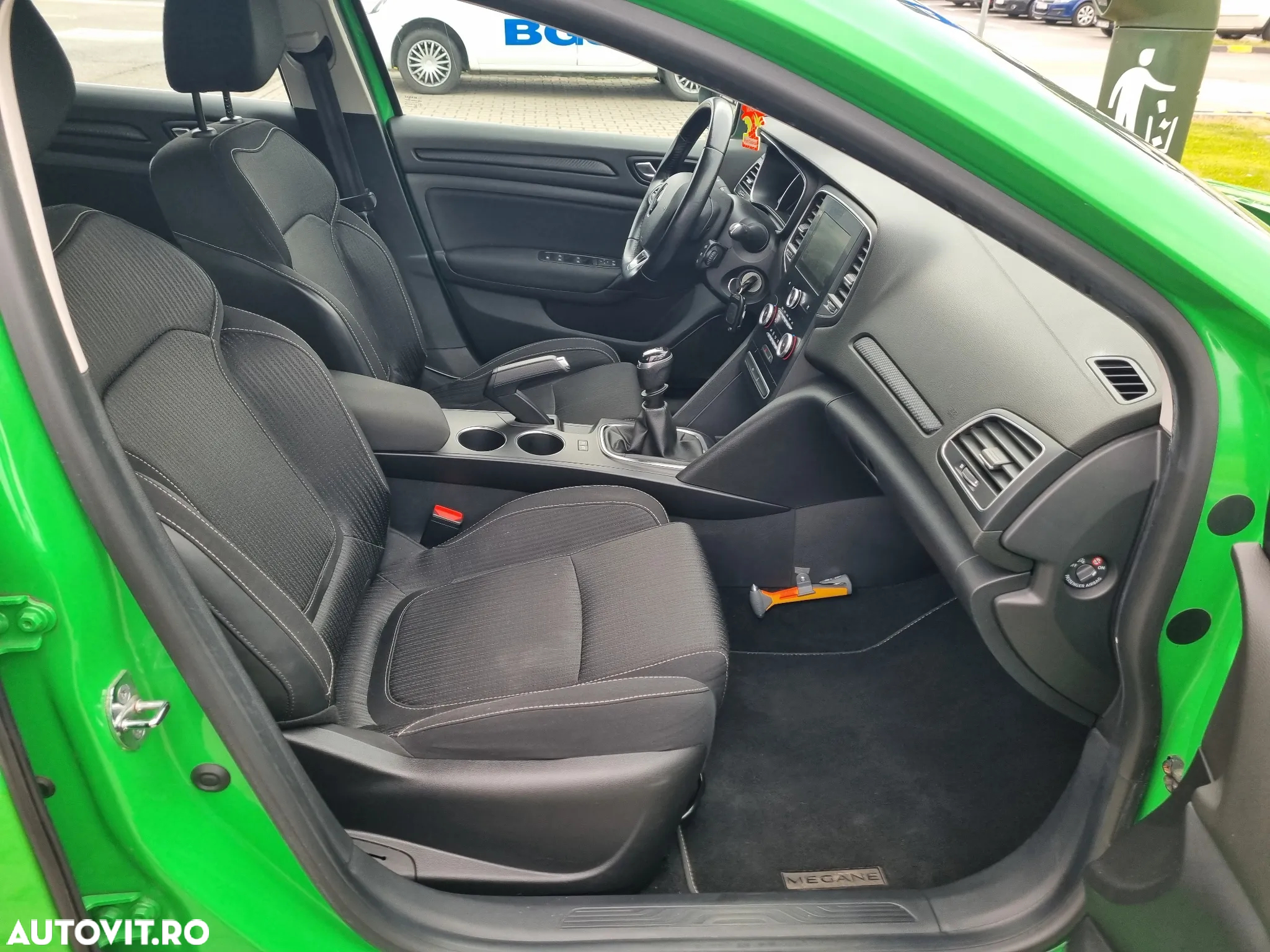 Renault Megane BLUE dCi 115 BUSINESS EDITION - 10
