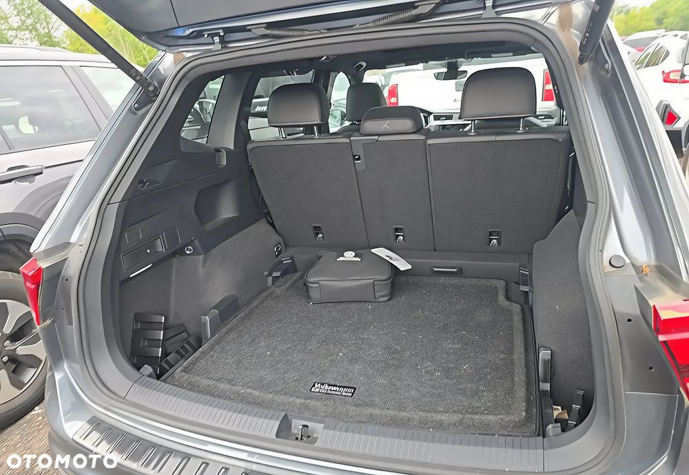 Volkswagen Tiguan - 13