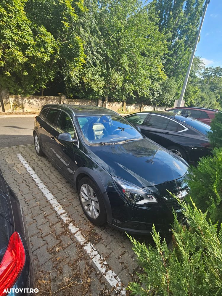 Opel Insignia 2.0 CDTI ECOTEC 4X4 Country Aut. - 3