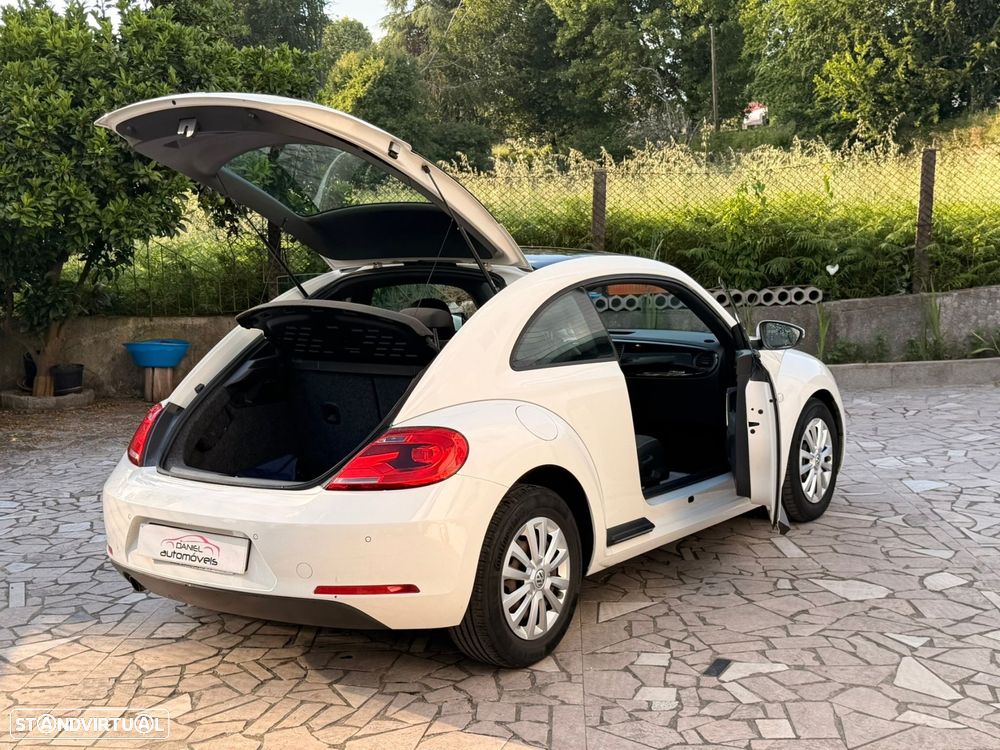 VW New Beetle - 32