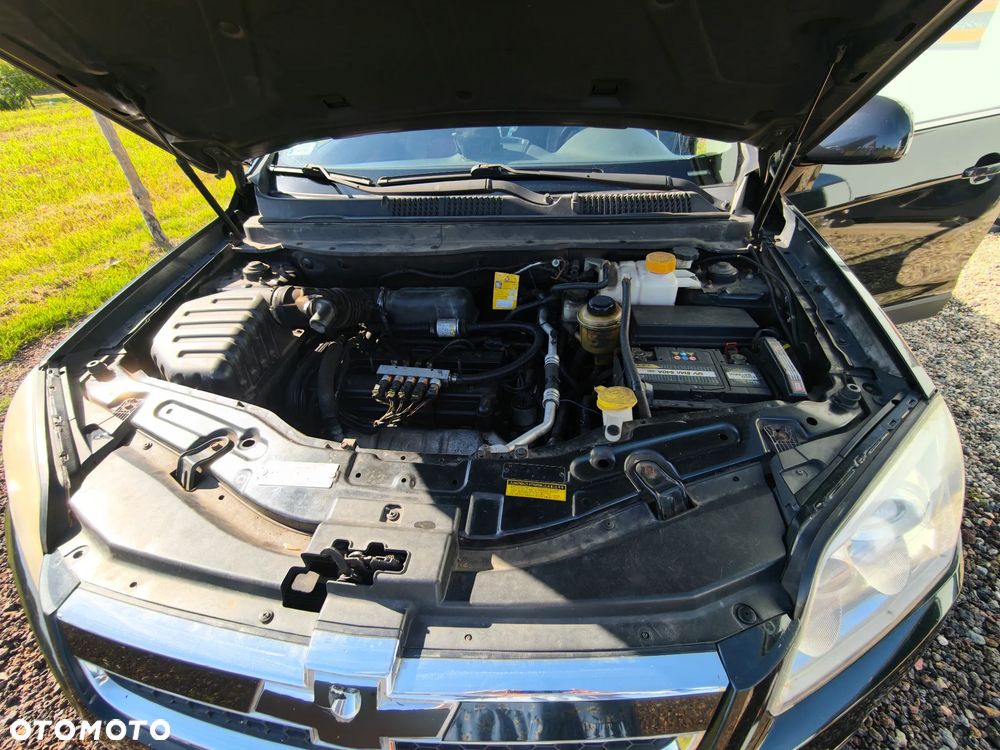 Chevrolet Captiva 2.4 LS 5os - 4