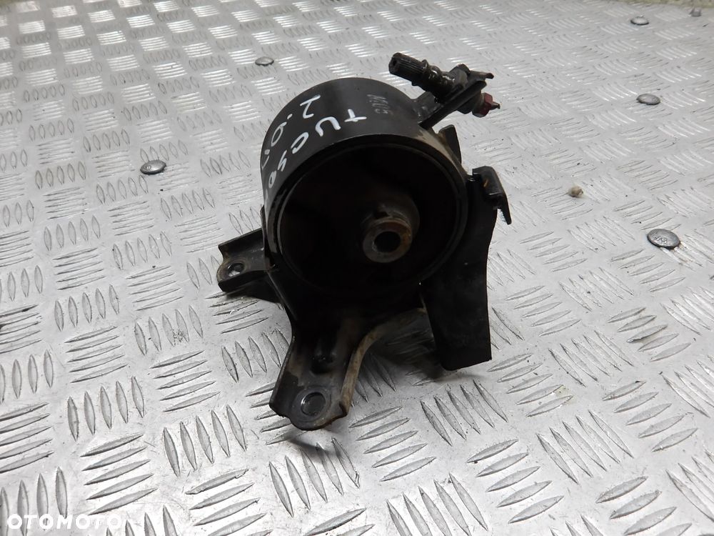 HYUNDAI TUCSON I 04-10 2.0 CRDI 4X4 PODUSZKA ŁAPA SKRZYNI - 1